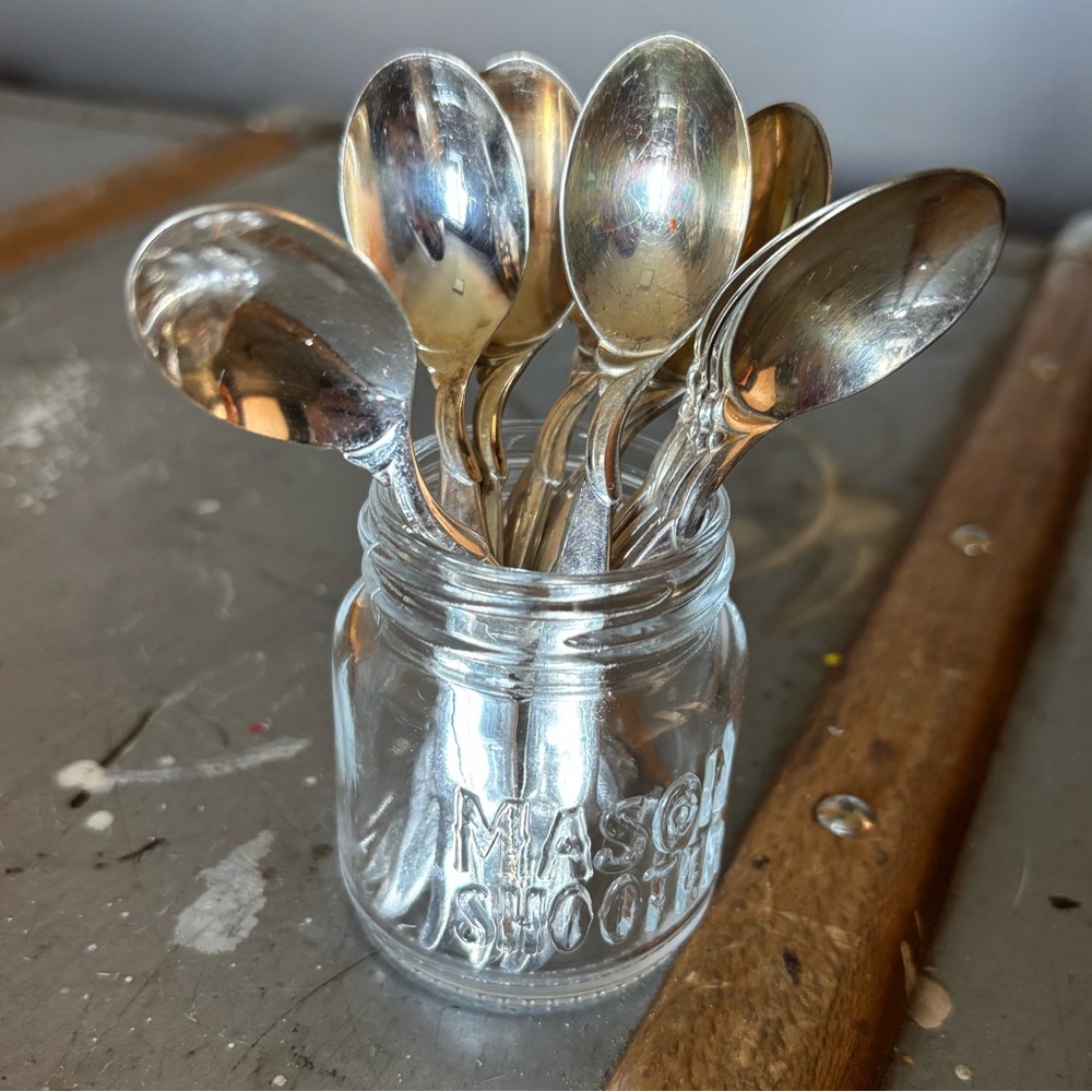 10 demi spoons. Silverplated.